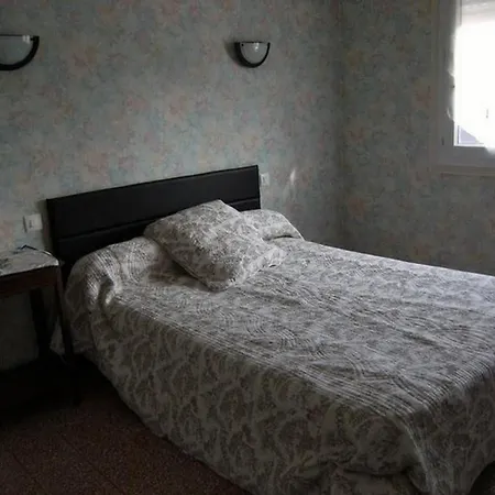 Villa Les Bains 26 *